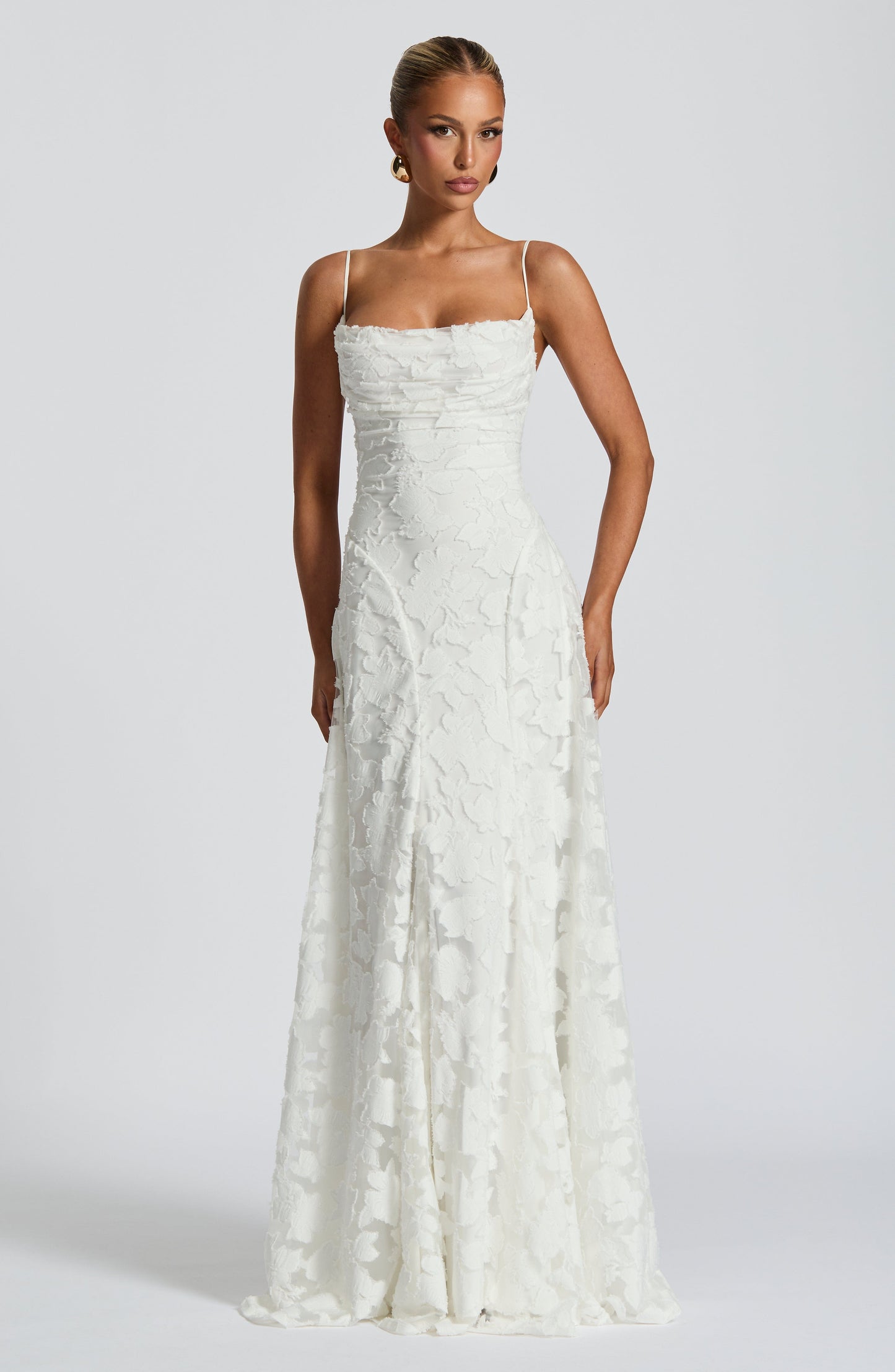 Clara León | Elegante vestido largo