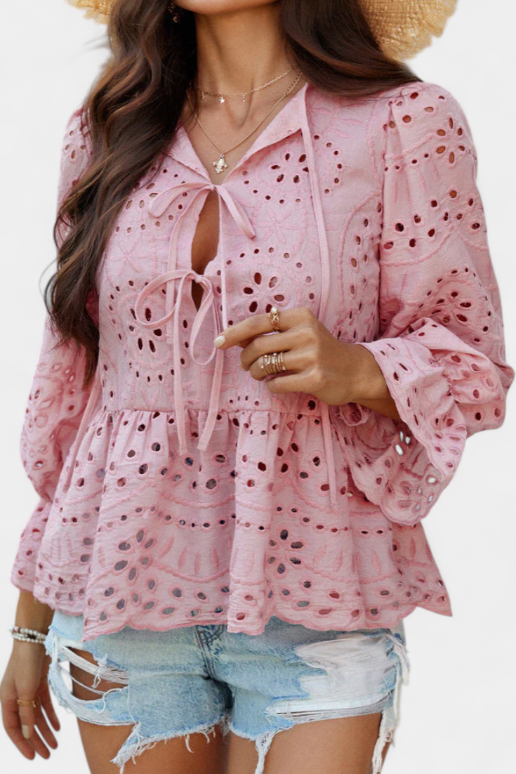 Camila | Top Bohemio de Encaje con Corte Fluido